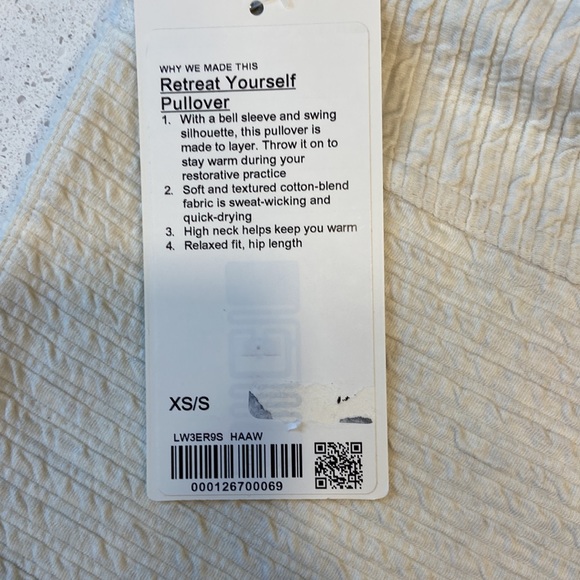 Lululemon Retreat Yourself Pullover - Picture 7 of 7